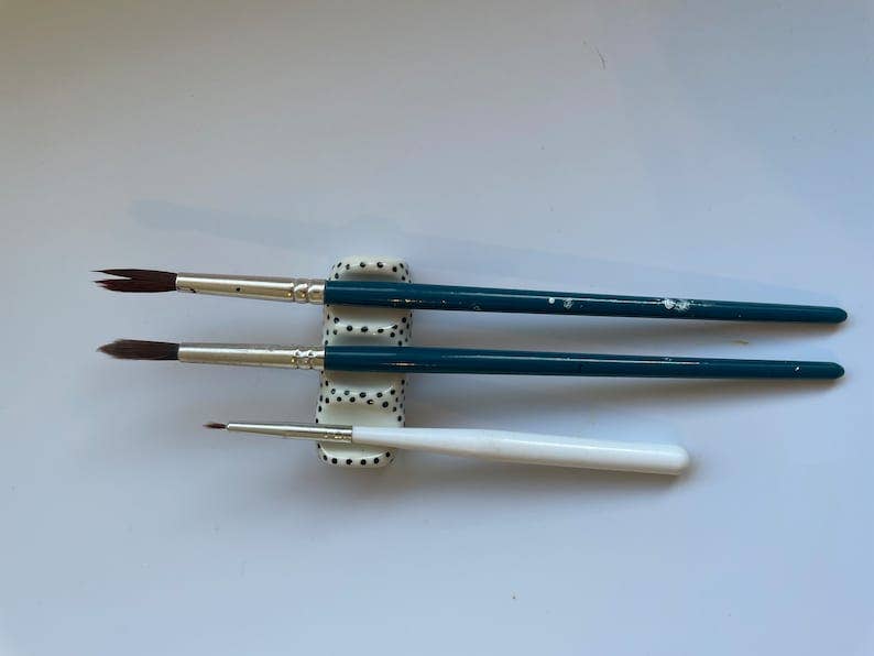 Muddy Ceramic Limited – wholesale Paint/wax brush – Miniature paint brush holder, ceramic paintbrush holder, paint brush rest, paint brush holder, white brush rest, gift for artists3