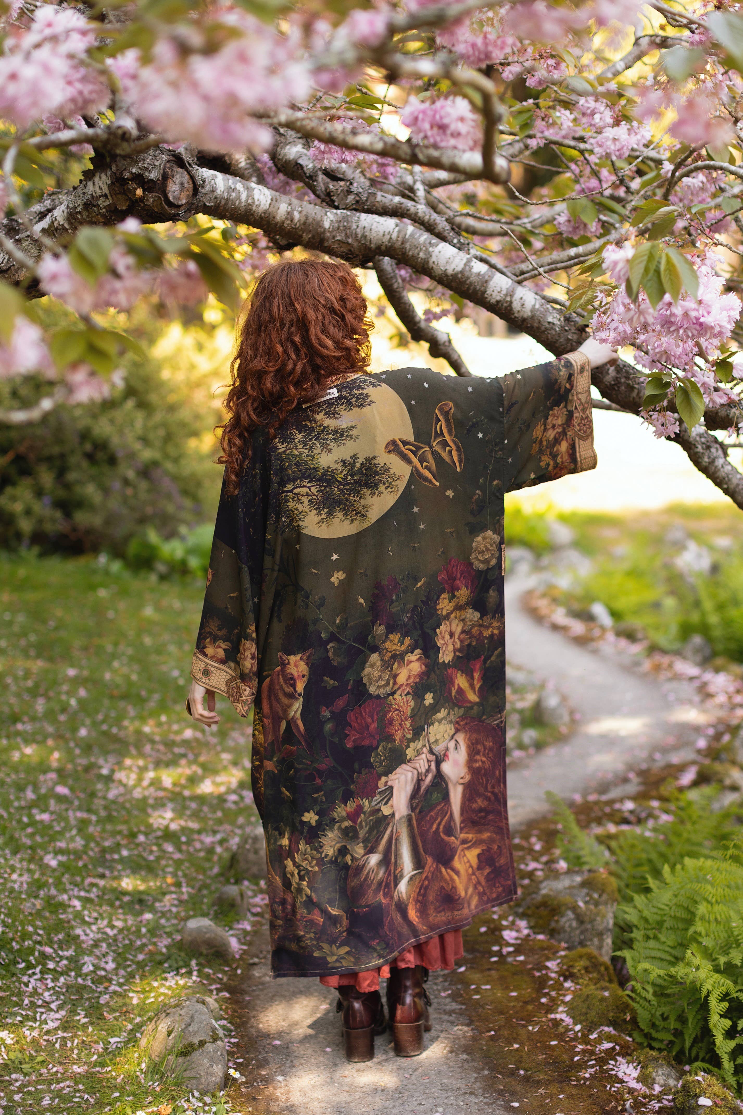 Market of Stars (Worldwide) - Vendita all'ingrosso Kimono - Donna - Il Messenger Opera Duster Robe con Giovanna d'Arco e Fiori13