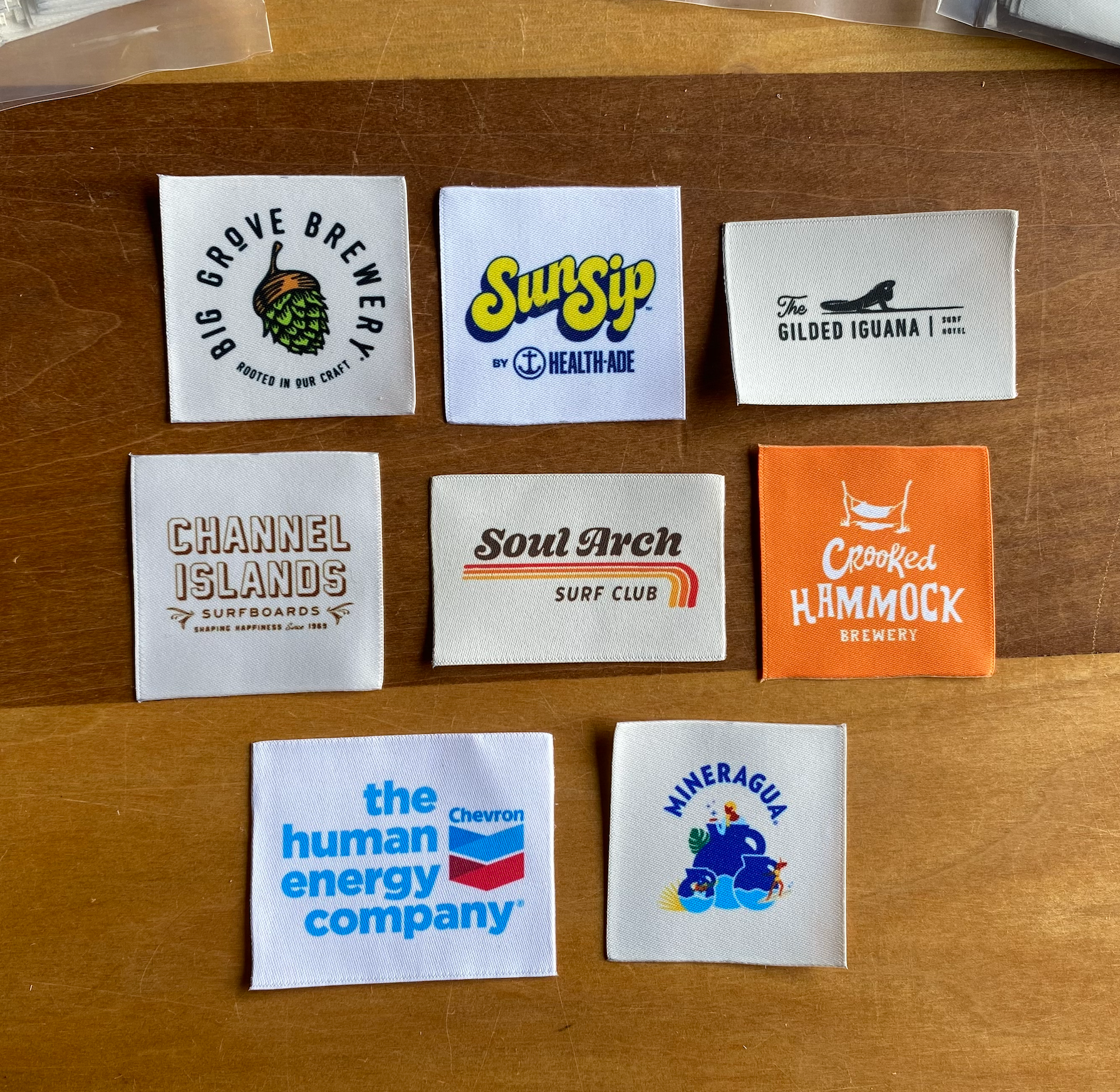 Sundream - Wholesale Throw Blanket - SUNDREAM CUSTOM: CLASSIC THROW + WOVEN LABEL (MOQ 50 UNITS)6