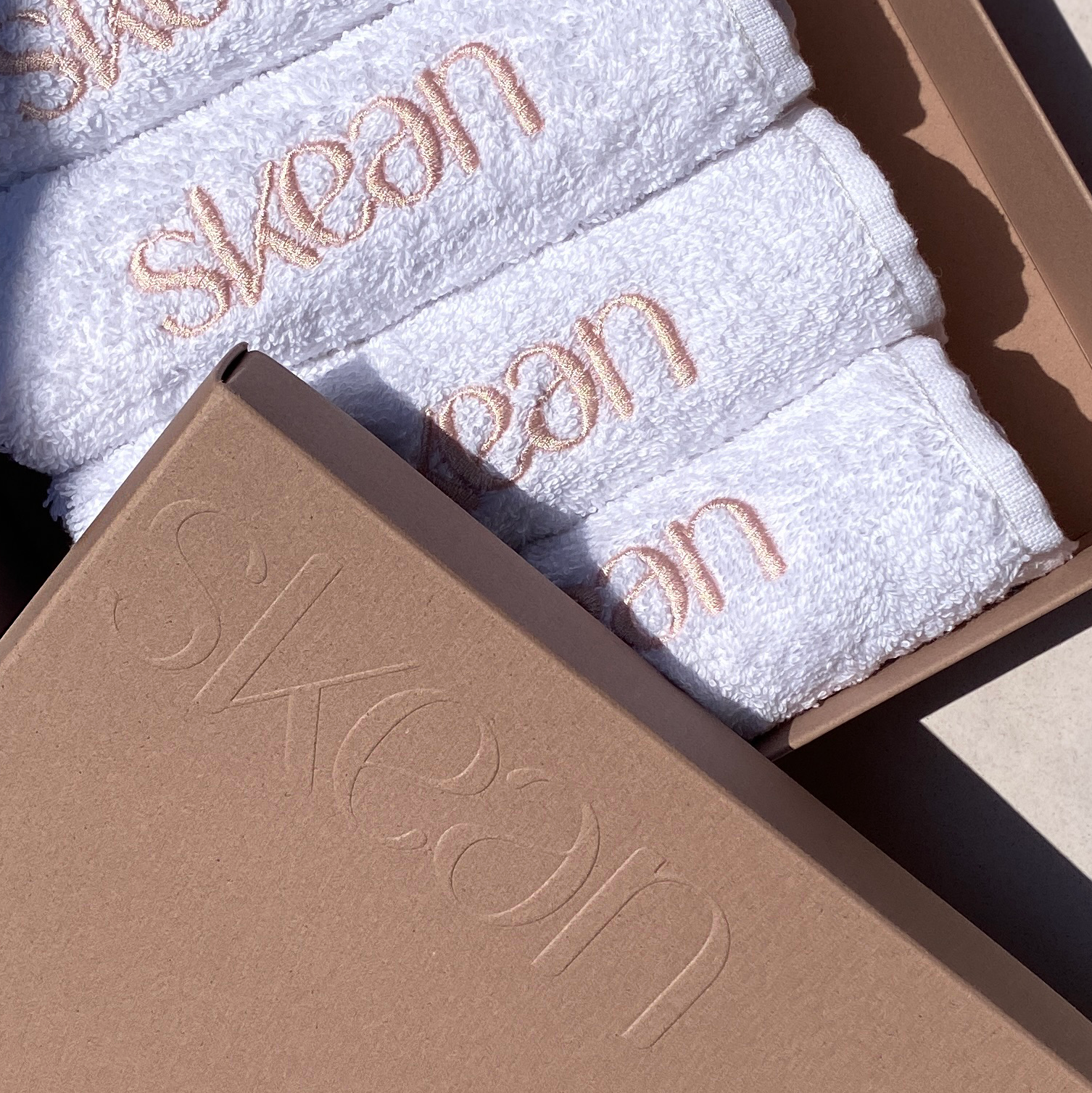 Skean® - Wholesale Facial Care Set/Kit - Cleansing kit + anti-aging cream and serum - ESSENTIAL SET5