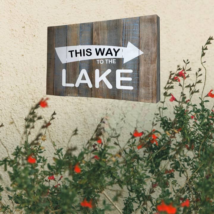 Panneau mural surélevé « This Way to the Lake » pour la vente par Wilco Home