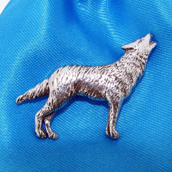 Wolf Pewter Pin Badge for wholesale by Pageant Pewter
