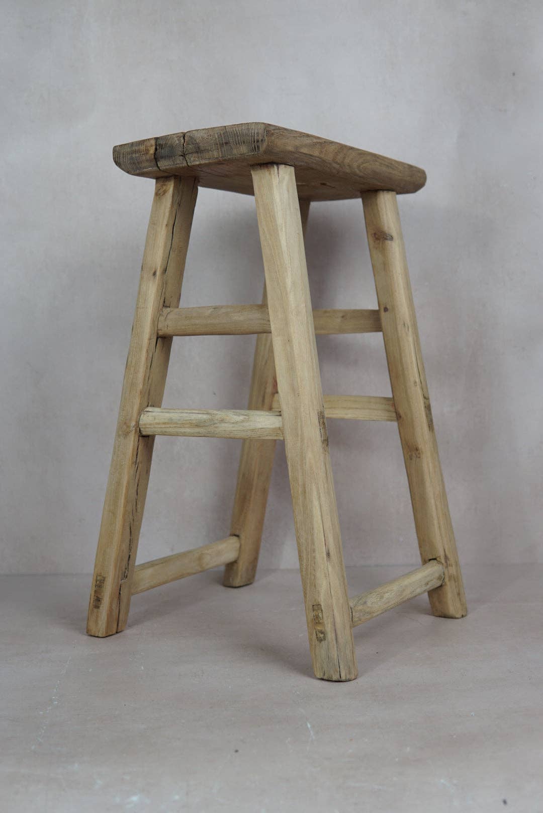 Botanical Boys – wholesale Stool – Vintage Rustic Stool - Elm wood - 18.33