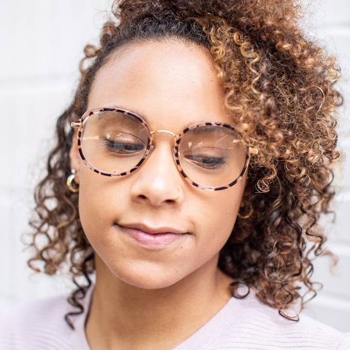 Gleam Eyewear - Wholesale Eyeglasses - Women's - YNES | Leopard2