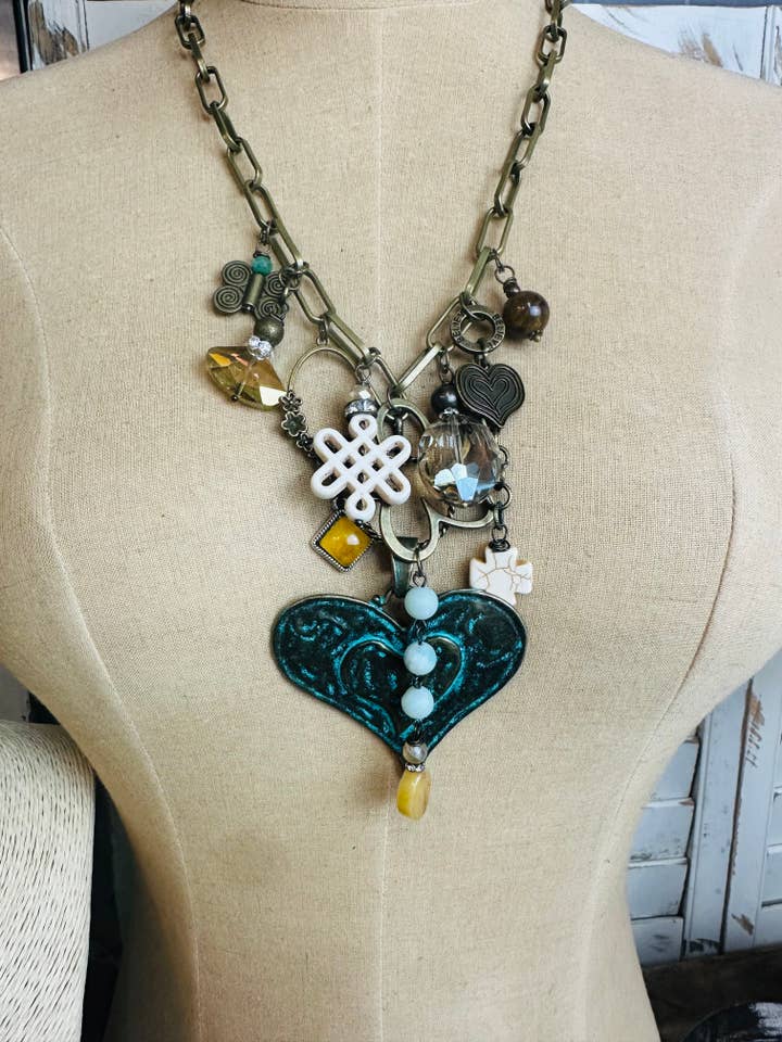 Gypsy Junk Original-Heart Natural Neck for wholesale by Scooples Jewelry