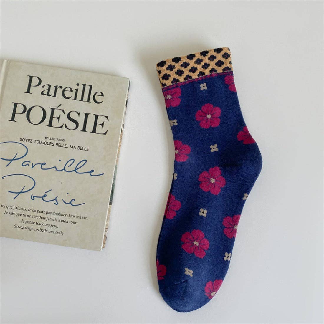 Funkyrel® Atzbranding Limited - Wholesale Socks - Women's - Rufia - Colorful Floral Pattern Mid-Calf Socks9