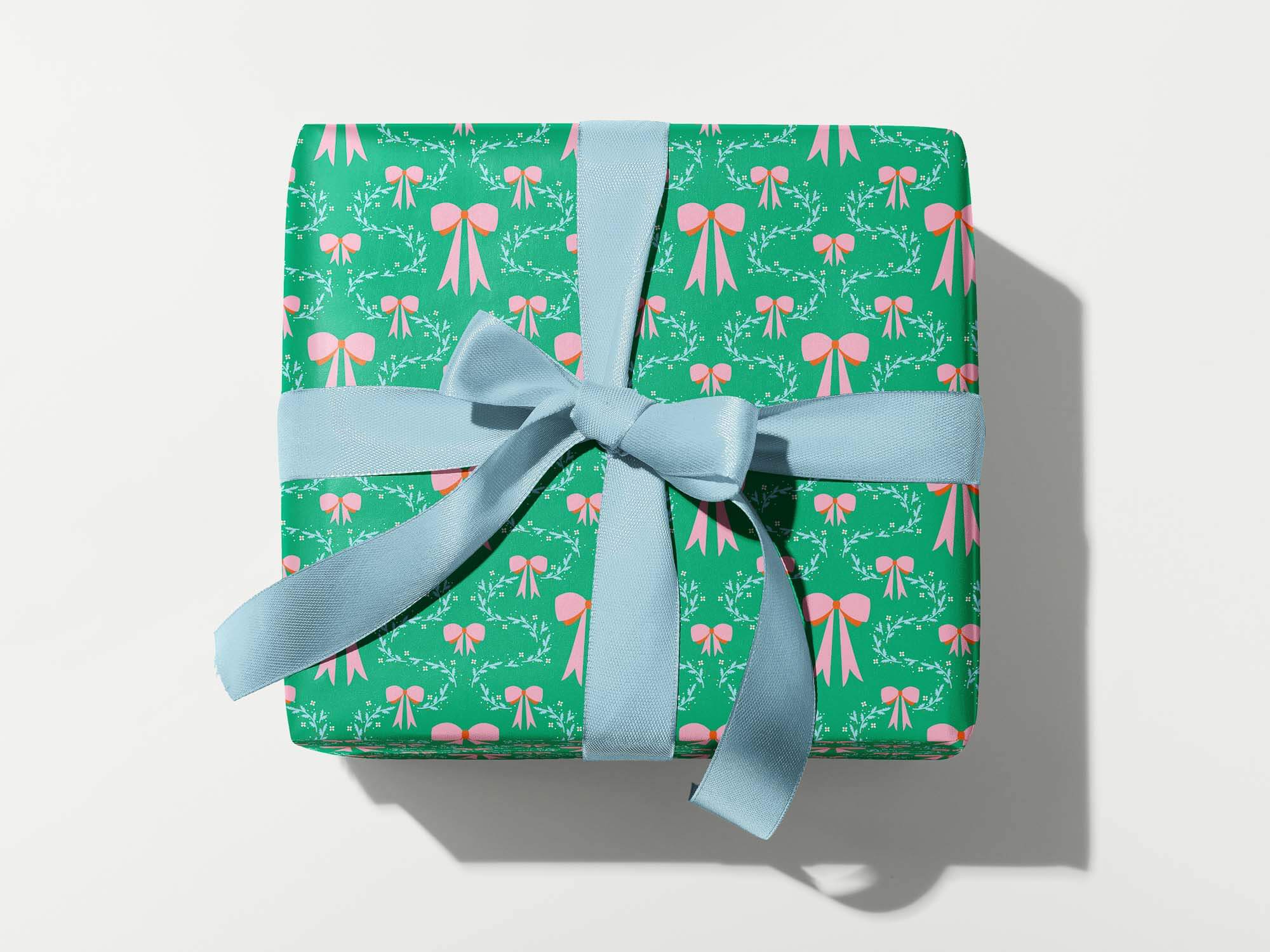 My Darlin' - Vente Feuille de papier cadeau - Feuilles ou rouleau d'emballage cadeau Coquette Christmas (vert) • Motif Holly and Bows0