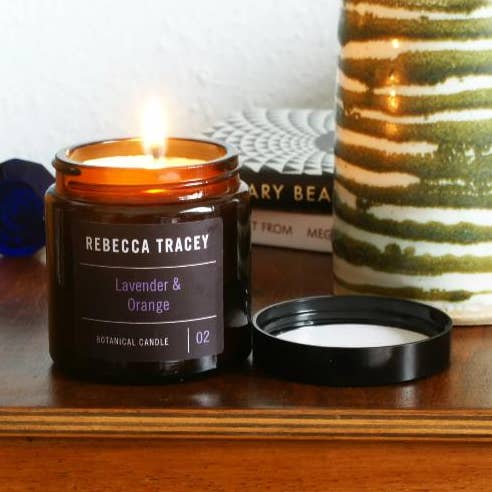 Reisekerze Lavendel und Orange für den Großhandel von Rebecca Tracey