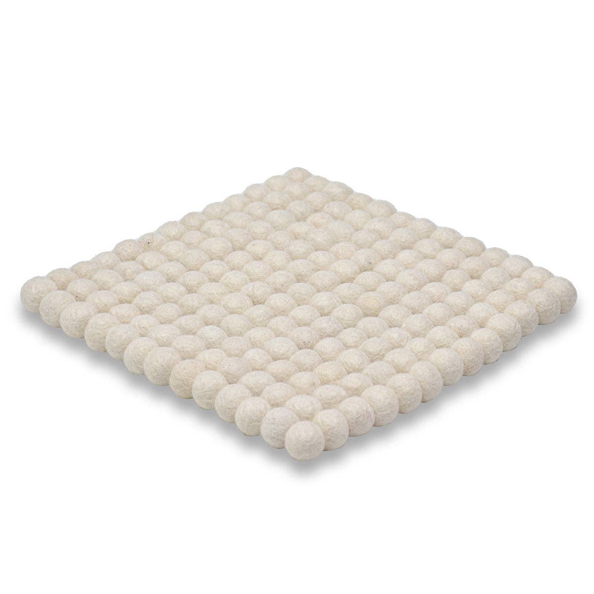 BNB Crafts Inc. - Vente Dessous-de-plat - Dessous de plat carré à pompons solide de 8,5 po (10 options de couleur)6