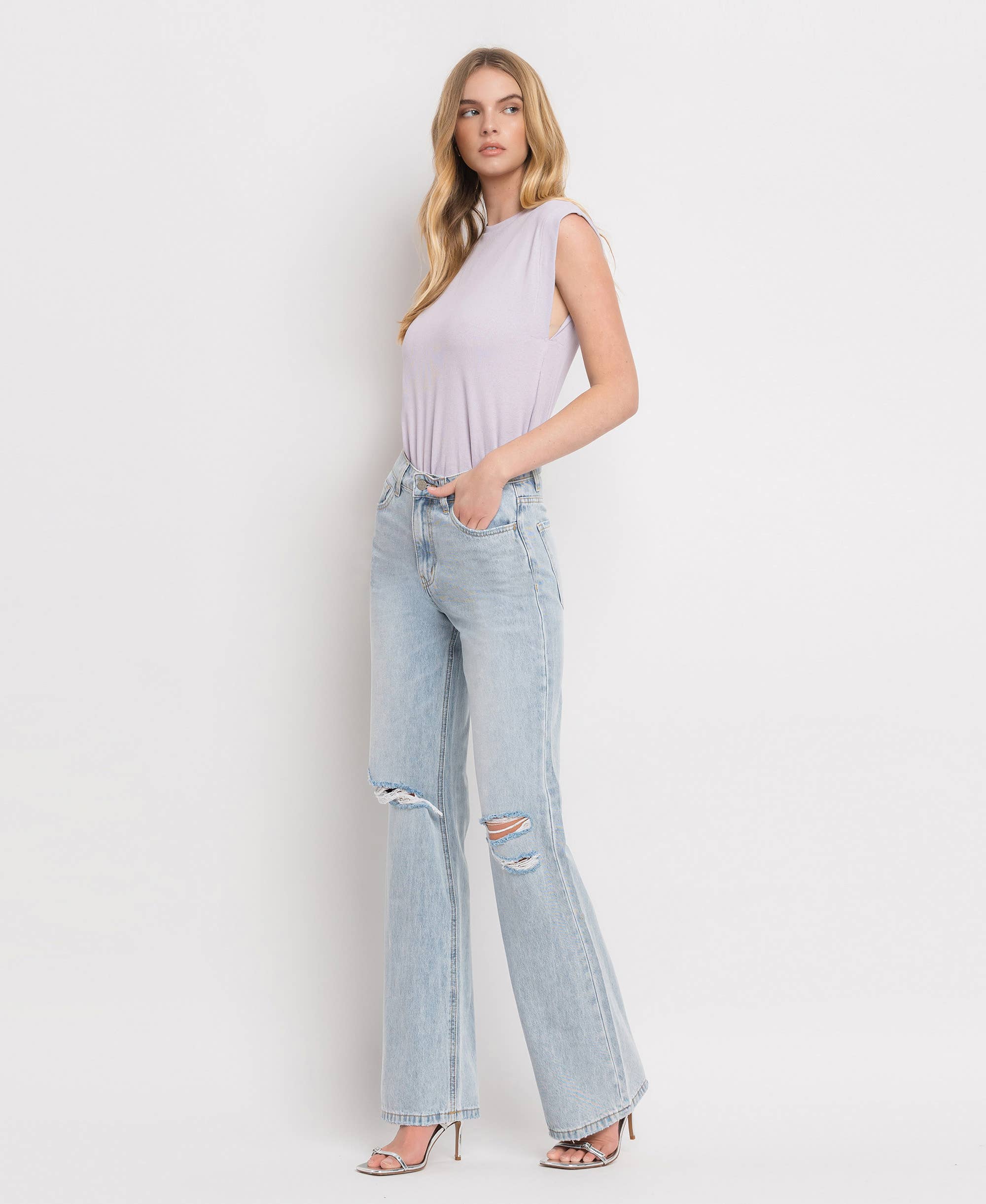 BARELY WORN 90'S VINTAGE SUPER HIGH RISE FLARE JEANS V2473 for wholesale on Faire9