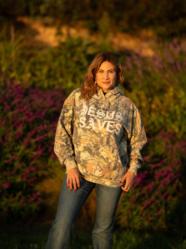The Good News Apparel – Großhandel Hoodie – Unisex – Jesus rettet Camo Spezial Hoodie6