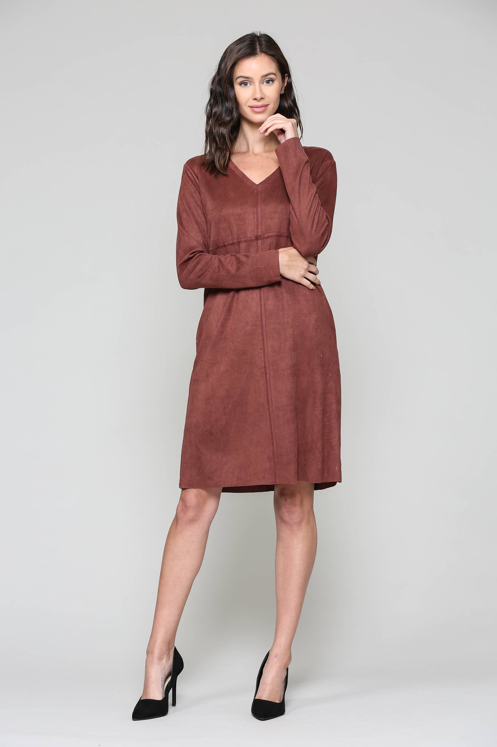 Joh Apparel – Vestido - Mulher por atacado – Vestido Aurora Stretch Camurça com Decote em V SEM Bolsos27