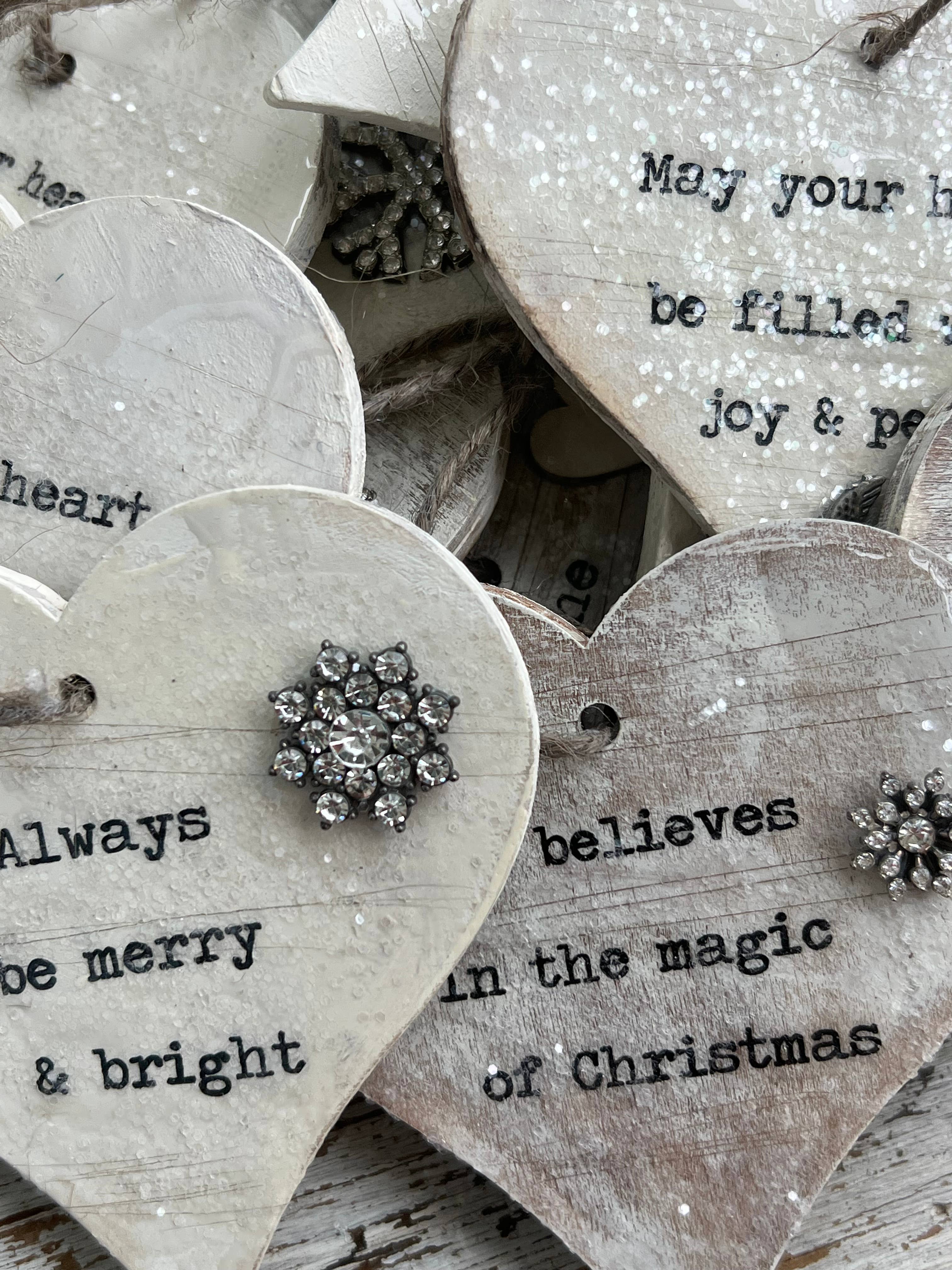 UnfiniSHEd - Vente Objets de décoration - Décoration en bois Believe en forme de cœur, décoration de Noël (C)4