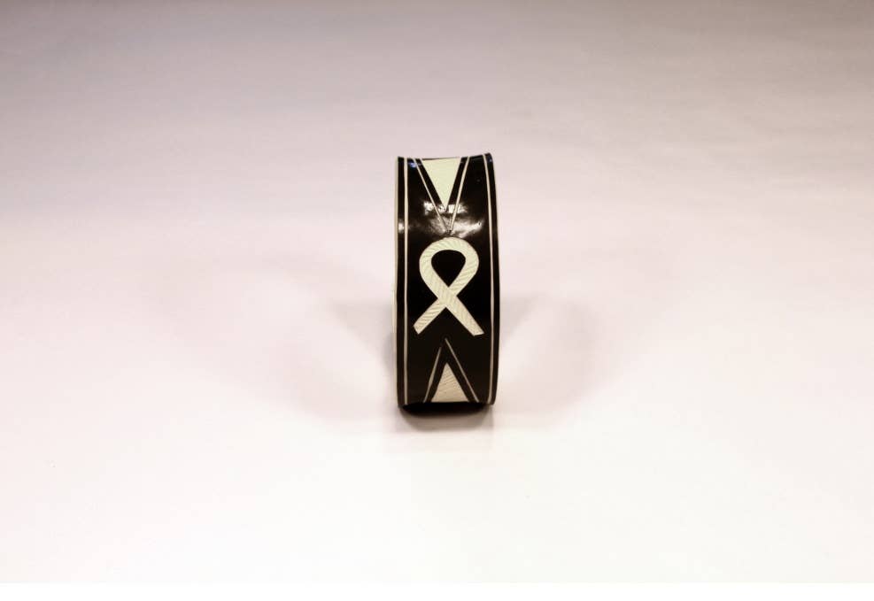 UNTIL THERES A CURE FOUNDATION – wholesale Manschettarmband – Handsnidad afrikansk konst armband2