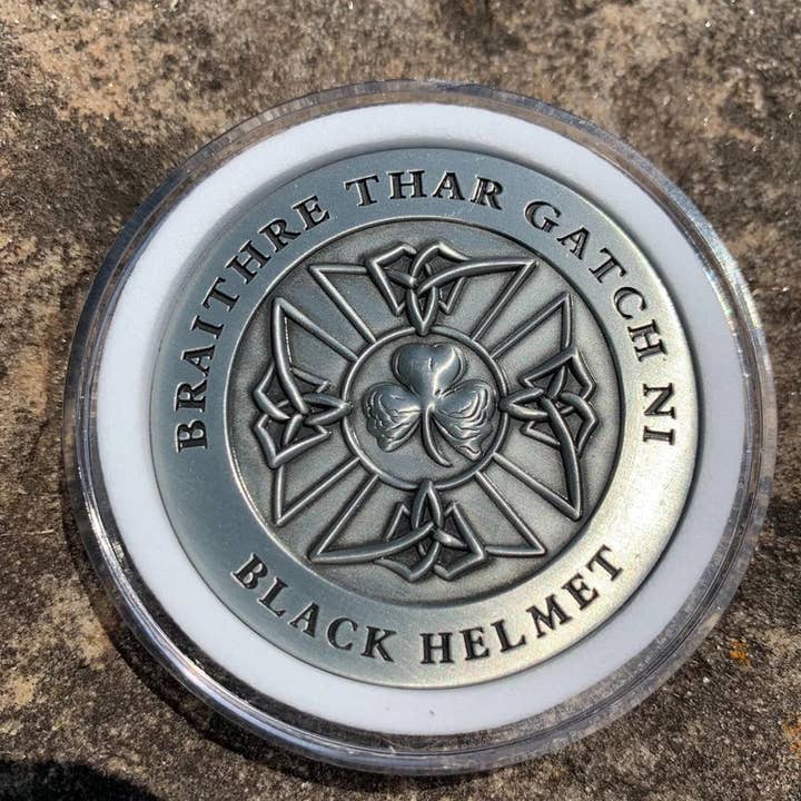 Black Helmet - Wholesale Keepsake Coin/Token - Braithre Challenge Coin - Brotherhood Before All Irish Challenge Coin1