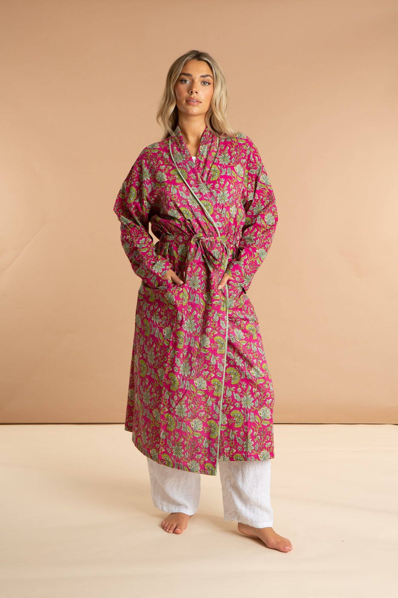 inara – wholesale Robe – Women's – Ladies Floral Cotton Robe - Fuchsia Freesia