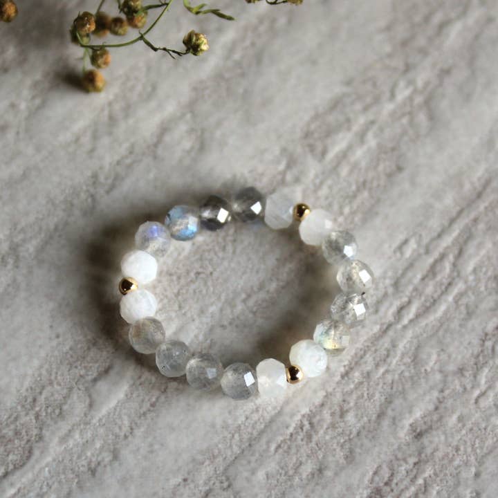 Skymningskustens ring för wholesale av Woven Stone Co.