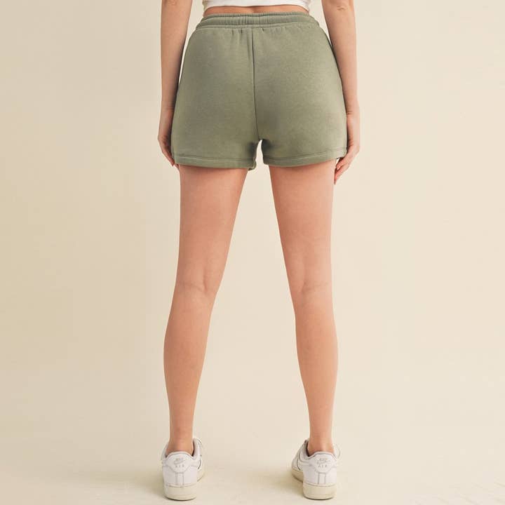 Paperdoll - Wholesale Shorts - Women's - FLEECE SHORTS WITH POCKET AND DRAWSTRING AT WAISTBAND5