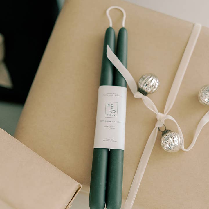 Mo&Co Home - Wholesale Tapered candle/candlestick - Forest Green | Dipped Beeswax Taper Candles | All Natural6