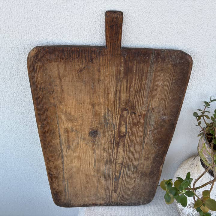 Rustic Remnents - Wholesale Cutting board - Vintage Wooden Bread Board – Antique Turkish Dough Board1