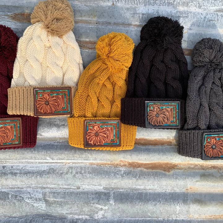 Calcetín de Piel Repujada a Mano Daisy en Turquesa y Vaquera del Suroeste Rodeo Cowboy Occidental para venta al por mayor de The Rodeo Rose