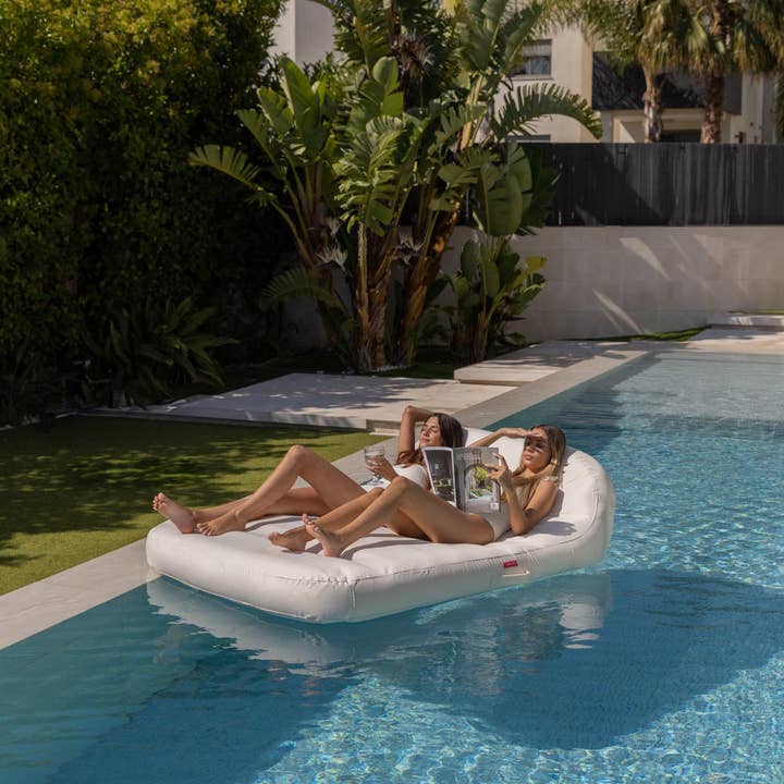 Flamingueo - Wholesale Inflatables - Large beige floating mattress8