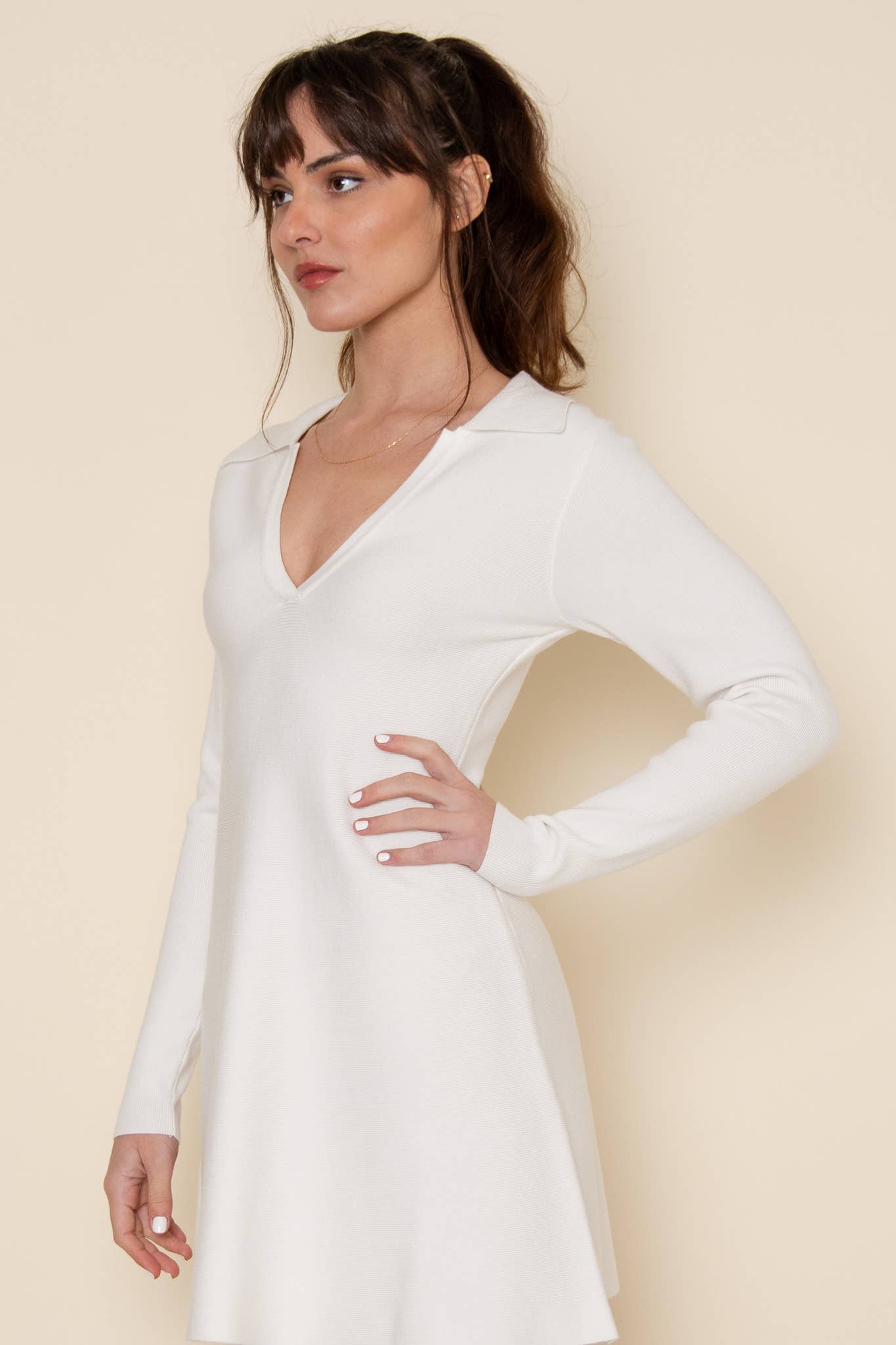 Fore Collection - Wholesale Dress - Women's - MINIMALIST V NECK LONG SLEEVE KNIT MINI DRESS-DI10363FO9