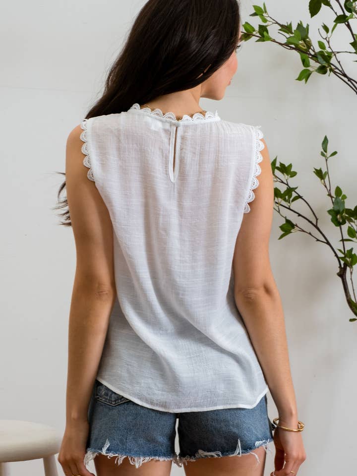 Blu Pepper - Wholesale Blouse - Women's - SLEEVELESS LACE EDGE WOVEN TOP2