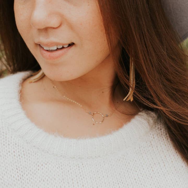 Rippie Mae - Venta al por mayor Collares con colgantes/abalorios - Collar Rae con azul