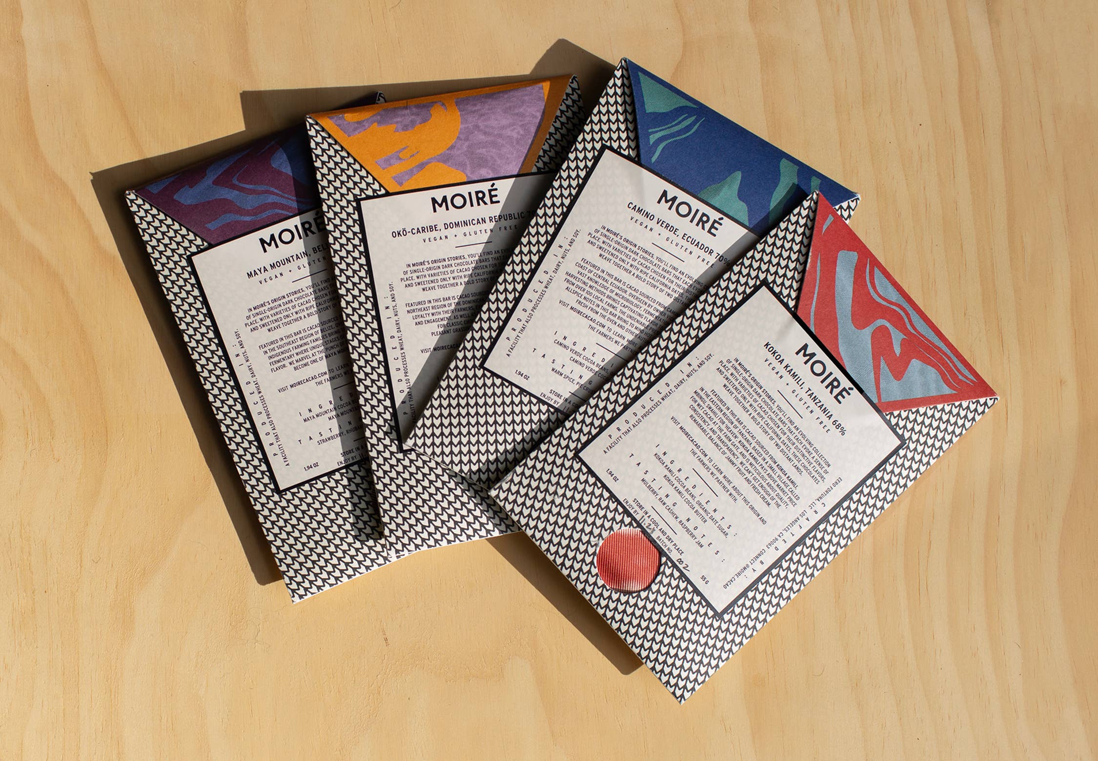 MOIRÉ - Wholesale Chocolate Bar - ORIGIN STORIES  Kokoa Kamili, Tanzania    68% Dark Chocolate2