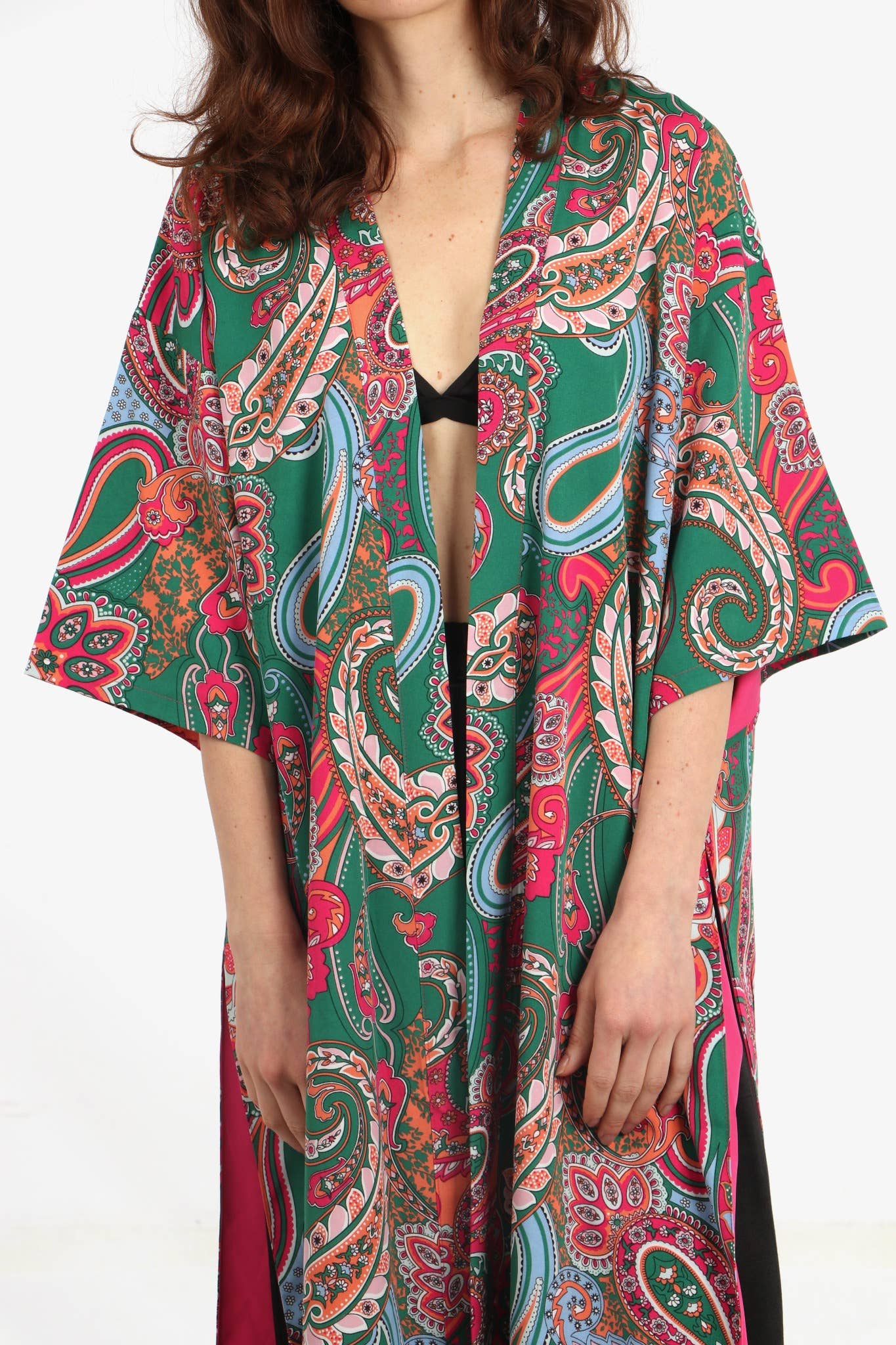 Sarta - Vente Kimono – femme - Veste kimono mi-longue à imprimé cachemire en vert2