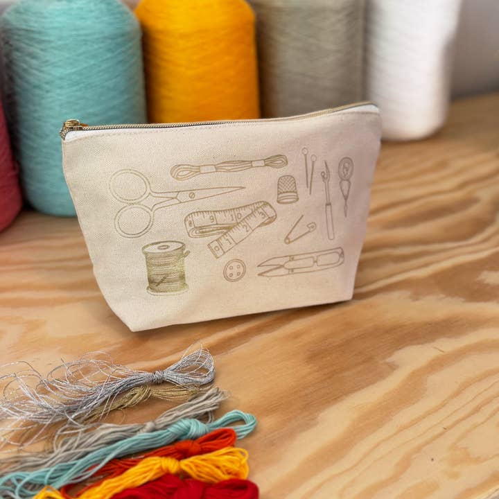 Chasing Threads – wholesale Embroidery/cross-stitch supplies – Stitch Your Craft Tools Zip Pouch - Embroidery Kit wash bag6