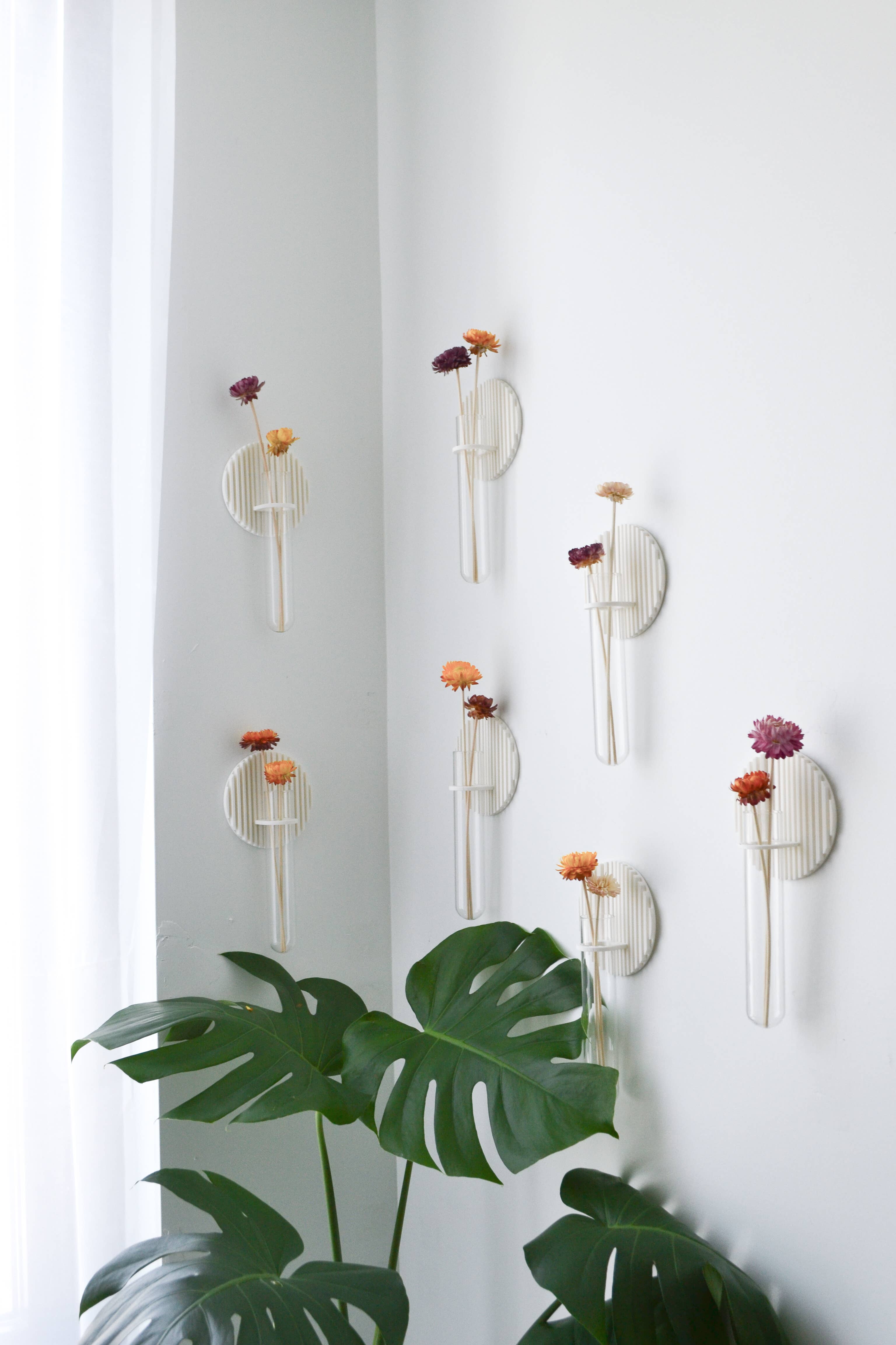 LindaMakess - Wholesale Hanging Planter - Wall Hanging Plant Propagation Vase 1