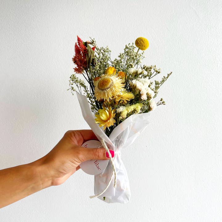 House of Lilac - Wholesale Dried/Pressed Flowers - Chic Dried Flower Mini Bouquet
