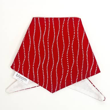 Bandana rouge pour animaux de compagnie pour la vente par Bloom Home and Design