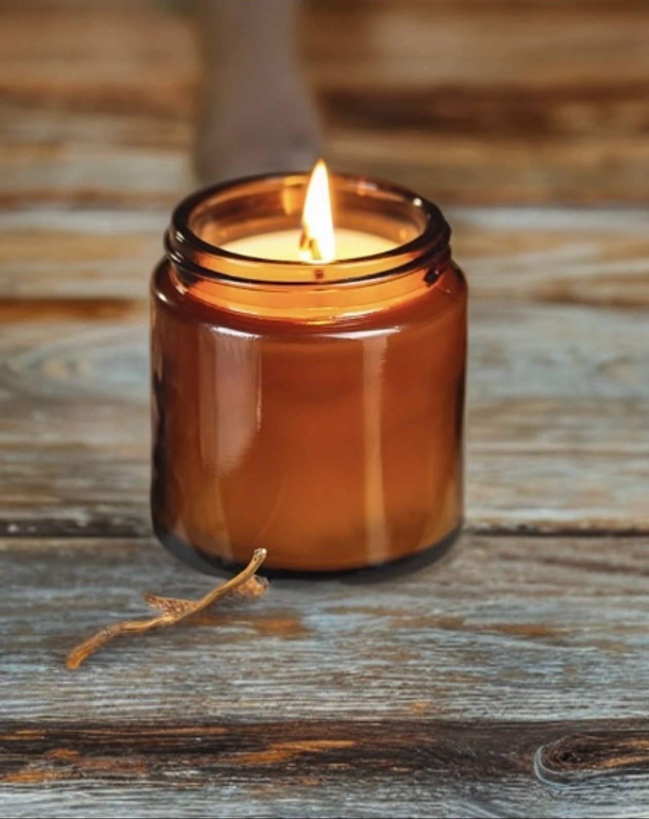 Suzy Spa Essentials - Wholesale Jar/Filled Candle - Lavender Soy Blend Candle - 8 oz Amber Jar6