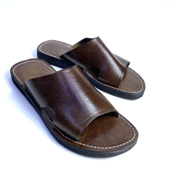 Berberwoolrug – wholesale Sandals – Men's – Handmade Moroccan Leather Sandals: Versatile Comfort for Men4
