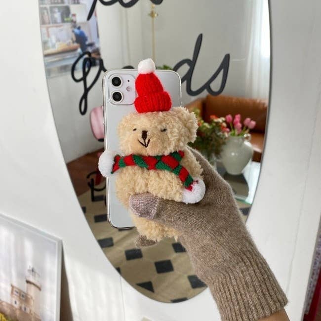 MOND HAUS - Wholesale Phone Grip - Buttons Phone Holder |  Big Santa Teddybear Charm Griptok4