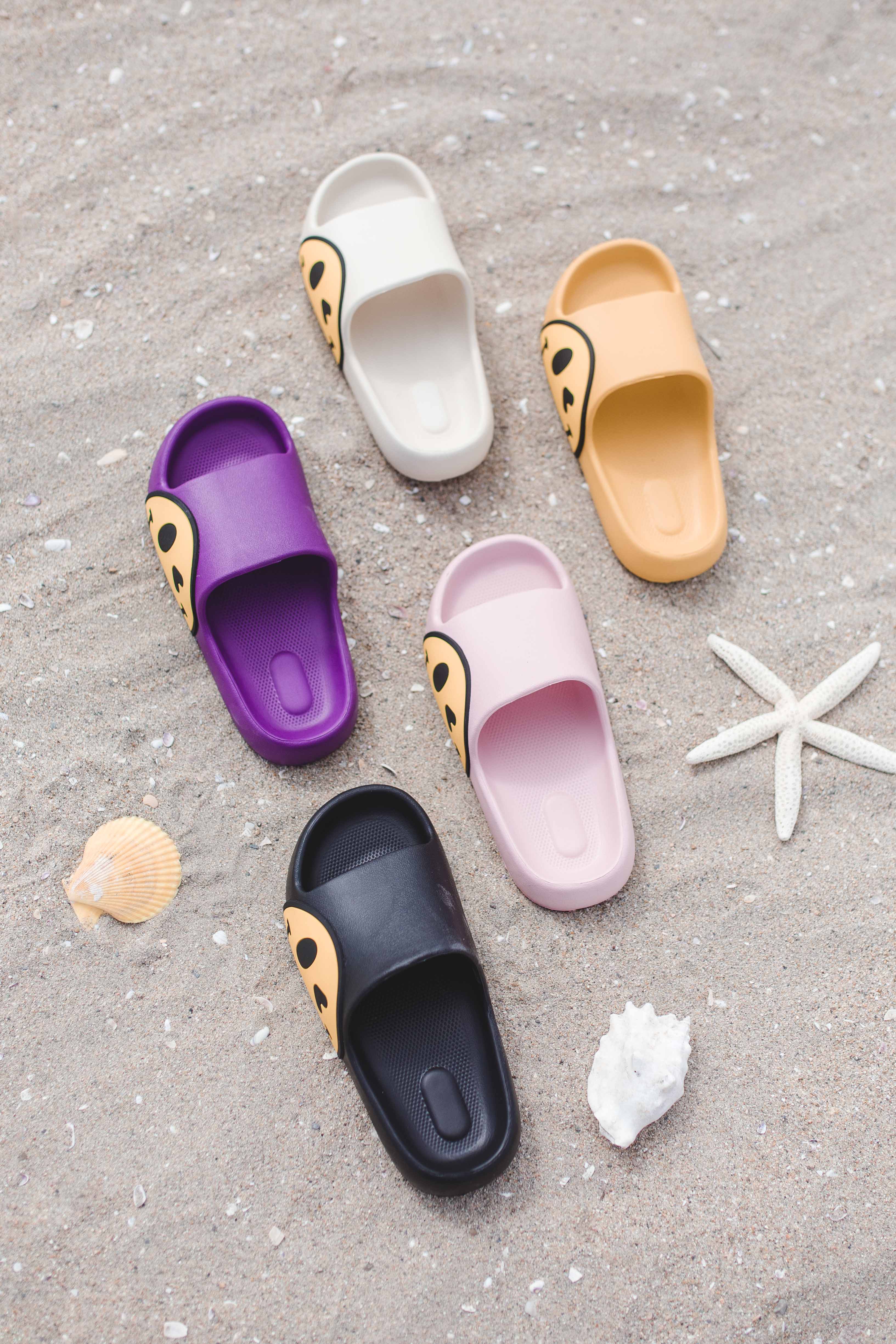 Space 46 Wholesale - Wholesale Slides - Women's - Smiley Happy Face Beach Shower Slippers Sandals Slides2