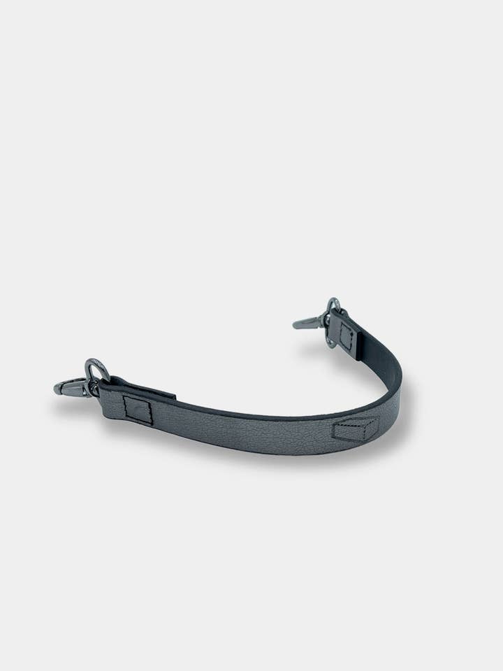 Poignée Fine- cuir pour la vente par brique rouge