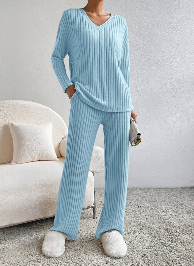 Rosa Clothing - Wholesale Lounge Set - Women's - Casual Plain Ribbed 2-Piece Lounge Set2