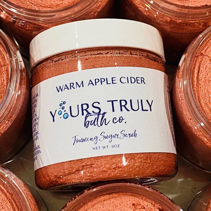 Yours Truly Bath Co - Vente Gommage/exfoliant pour le corps - Gommage moussant au sucre au cidre de pomme chaud0