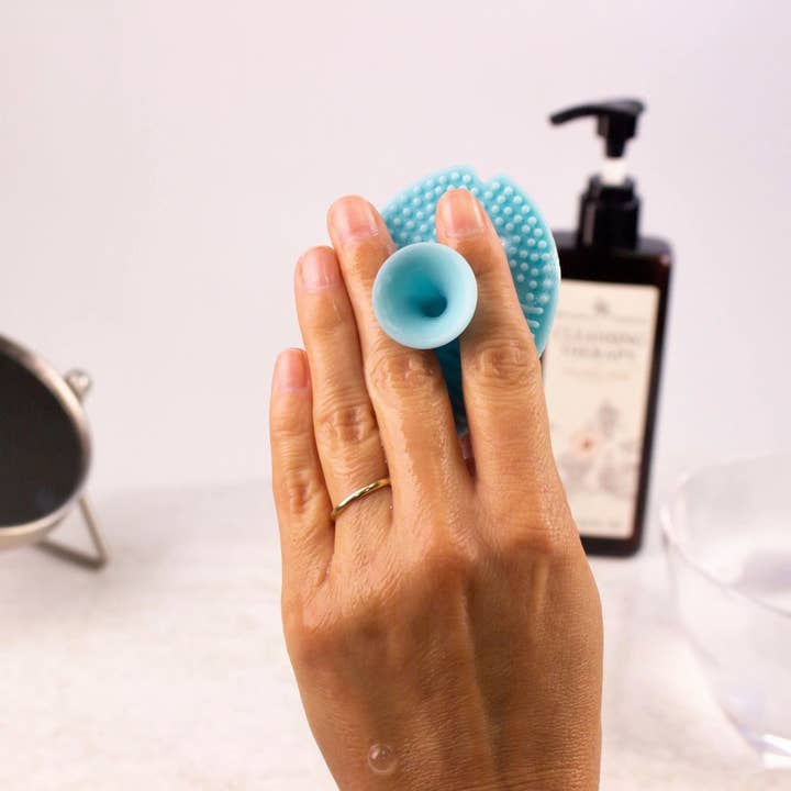 Innobaby on Faire - Wholesale Hair brush/comb set – Child & baby - Silicone Mini Bath Scrub for Babies / Cradle Cap Brush5