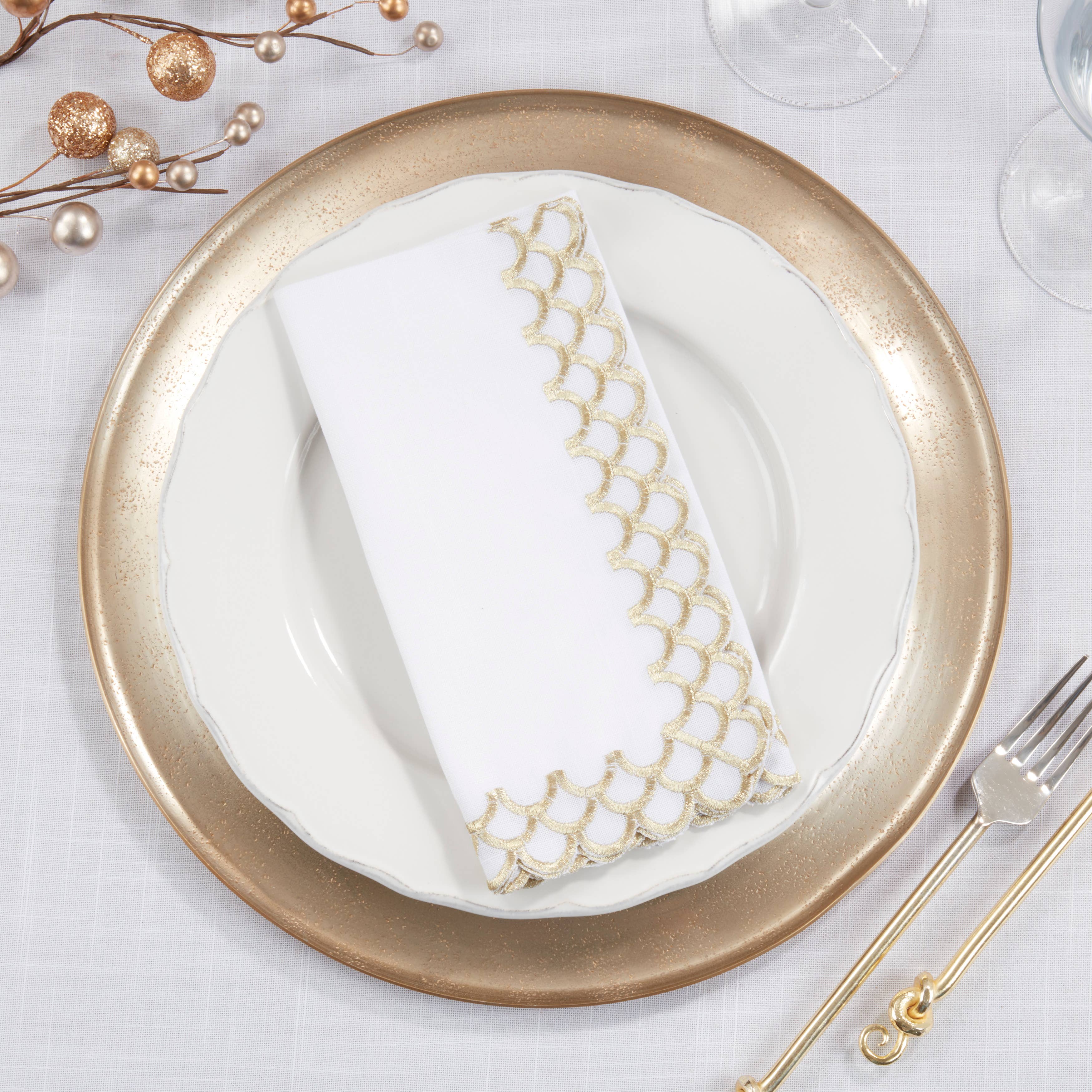 Saro Lifestyle - Wholesale Dinner & Cloth Napkin - Scalloped Edge Napkin2