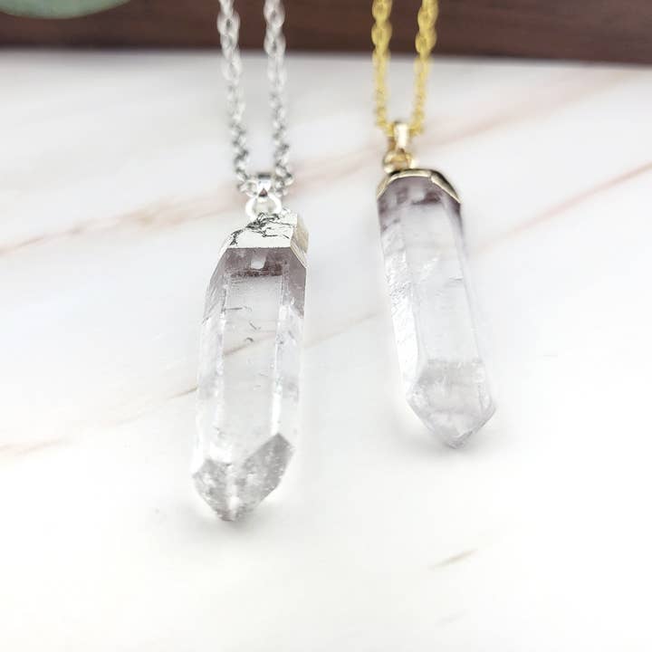 WonderLight Jewelry - Wholesale Pendant/Charm Necklace - Raw Crystal Pendulum Necklace - Clear Quartz / Clarity9