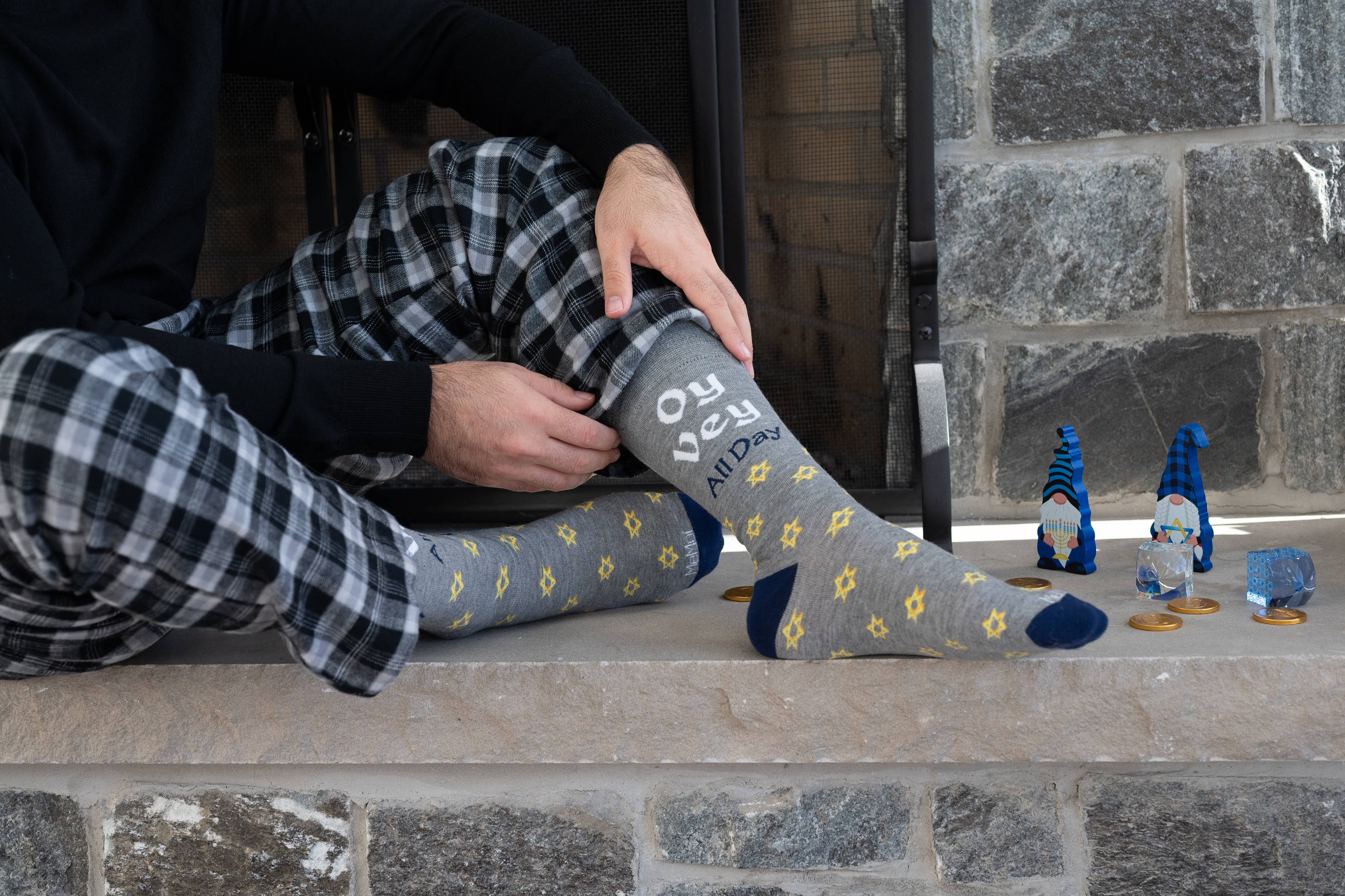 Heather Gris Med Calcetines cortos de bambú Oy Vey All Day para hombre de venta al por mayor en Faire3