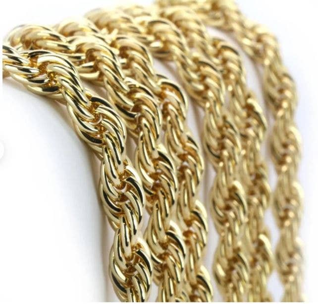 FASHIONISTAAA - Vente Collier maille et chaîne - Collier en or jaune 10 carats avec chaîne torsadée 6 mm3