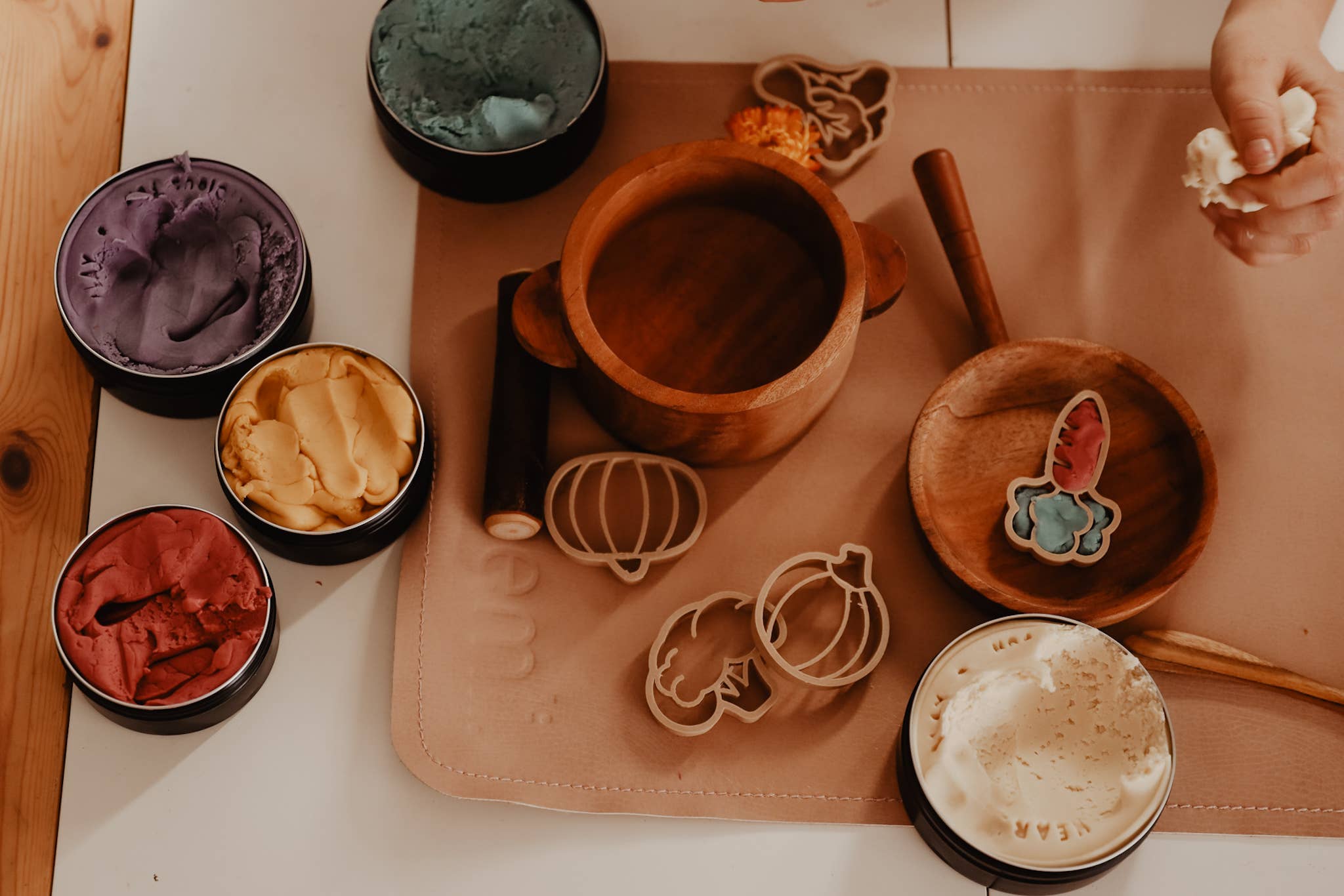 Kinfolk Pantry - Wholesale Toy set – Kids - Vegetable Cutter Set - Eco Playdough Tool4