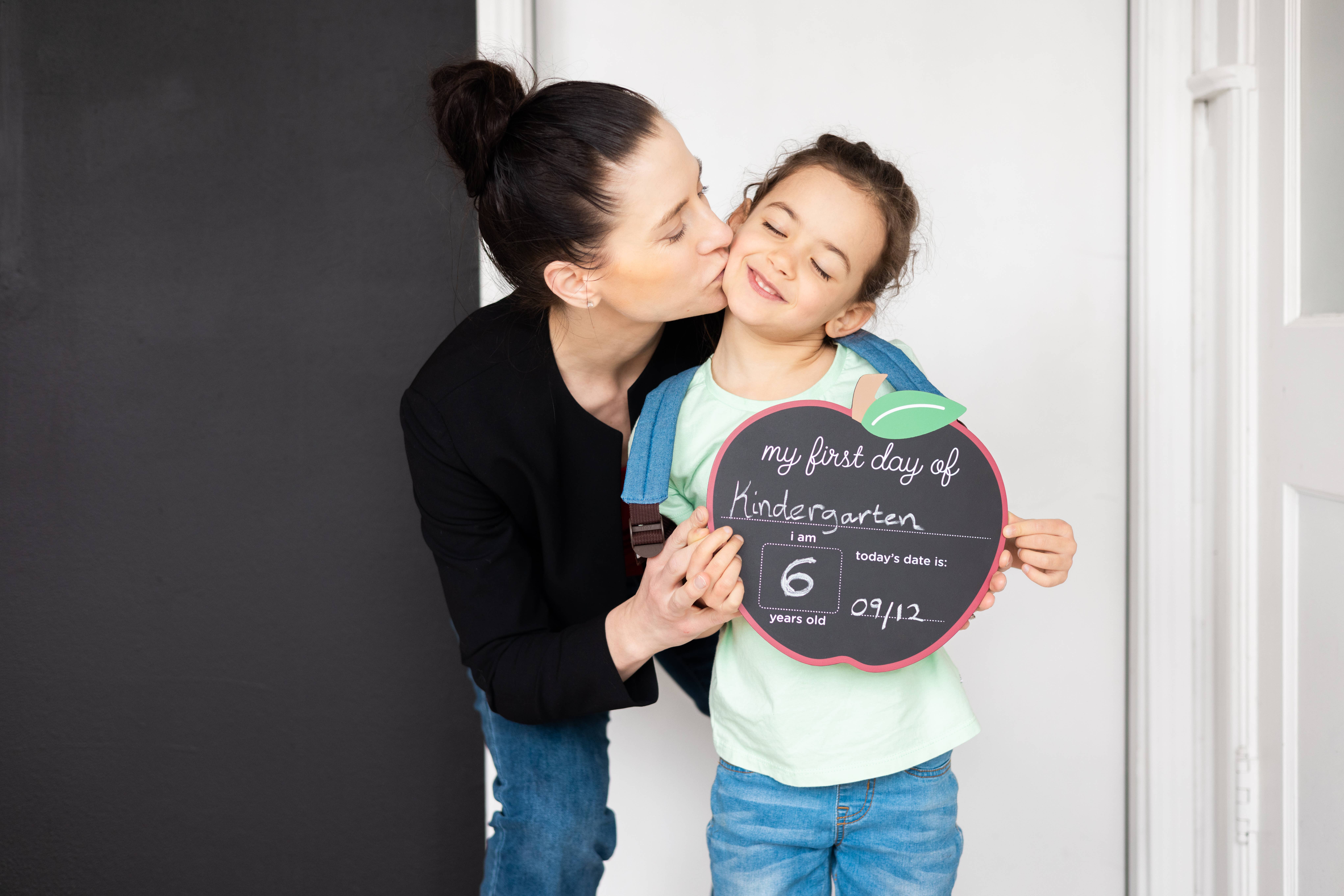 Pearhead - Vente Tableau noir - Enfant et bébé - Panneau noir réversible « Premier et dernier jour d'école »5