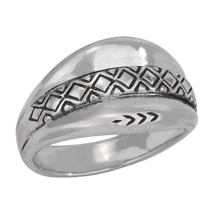 Tiger Mountain Jewelry - Wholesale Band/Stacked Ring - Band of Silver Scalloped Edge Sterling Silver Ring